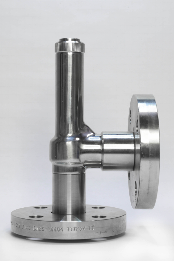 Safety valve model G14-CF piped discharge inox material