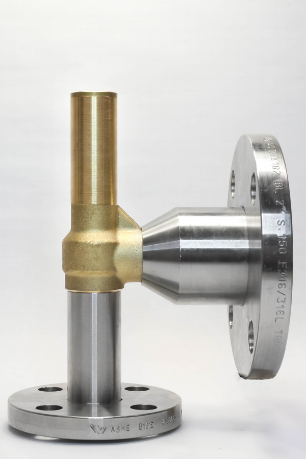 Safety valve model G14/S-API piped discharge mixed material